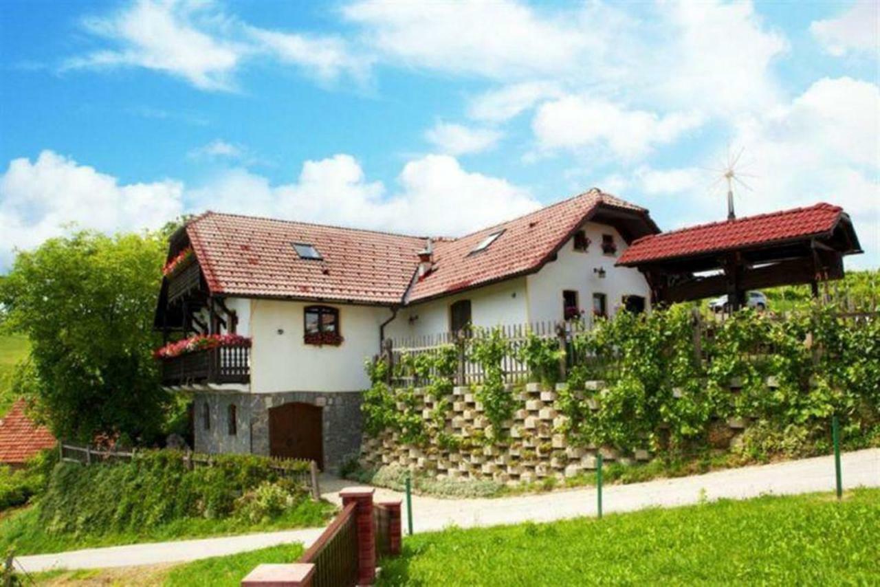 Apartment Velbana Gorca Virstanj Exterior foto